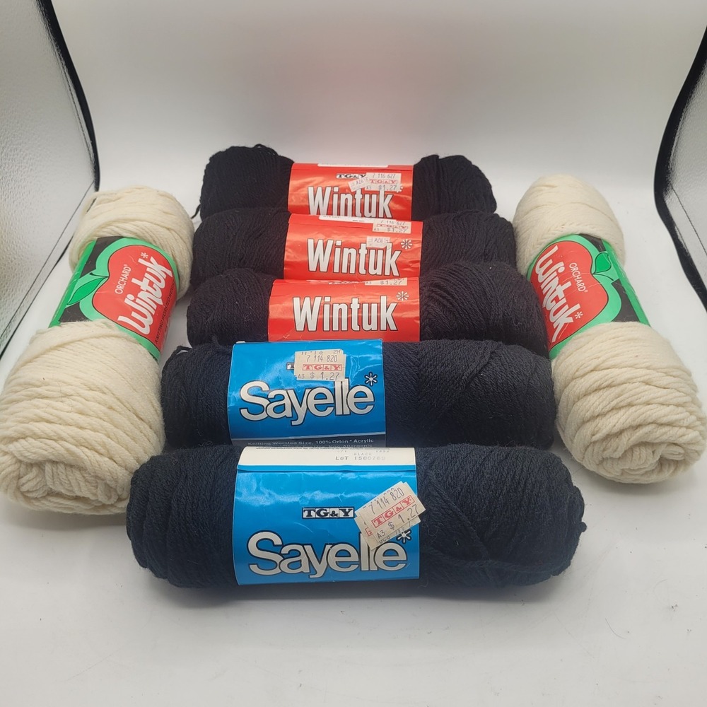 New Assorted Wintuk Sayelle Yarn Lot Acrylic - Black And Eggshell 7 Skeins‎